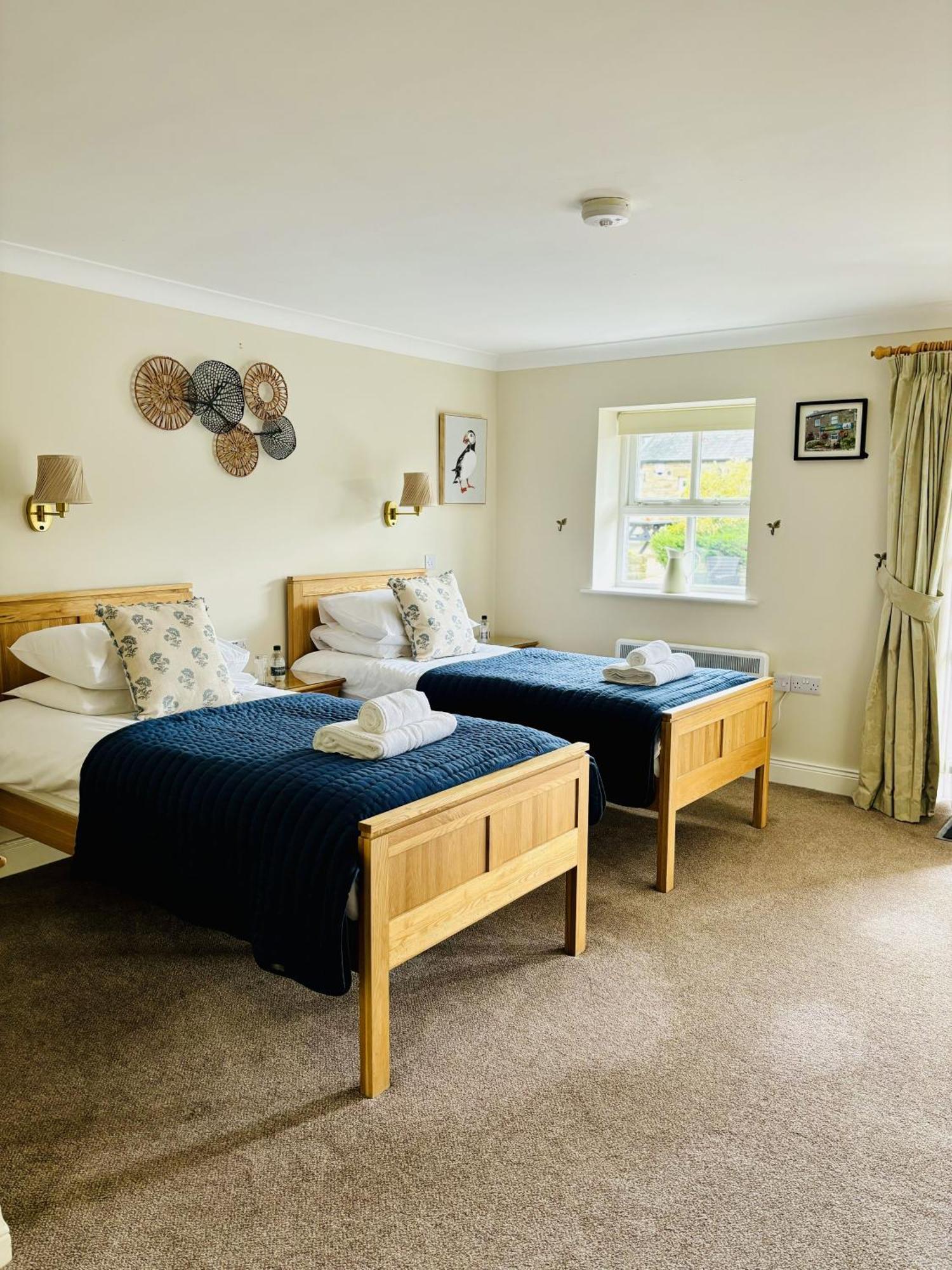 The Boatside Inn - Hadrian - Twin Ensuite Hexham Exteriér fotografie
